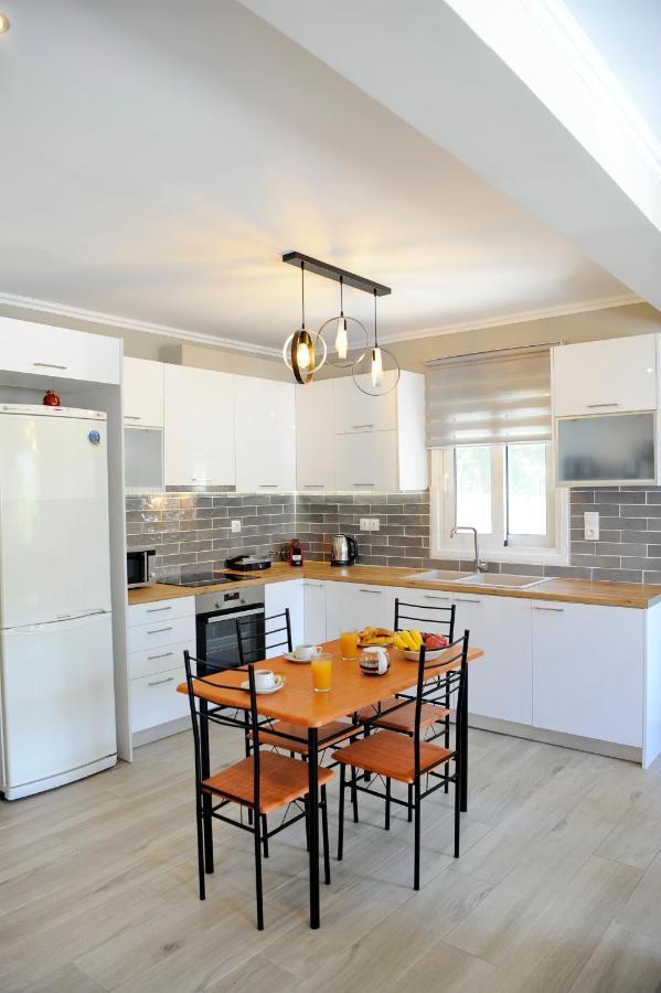 Spiros House And Studios Geni  Экстерьер фото