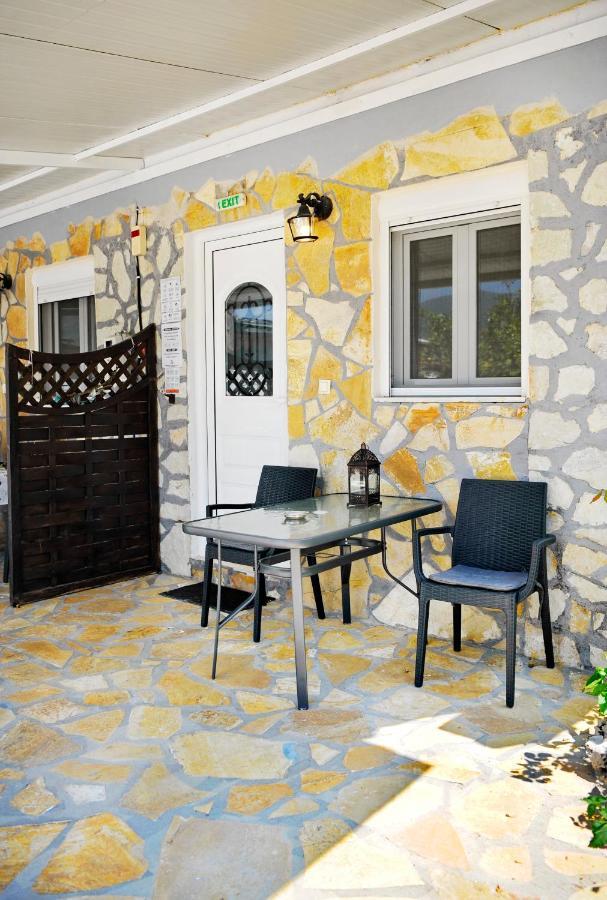 Spiros House And Studios Geni  Экстерьер фото